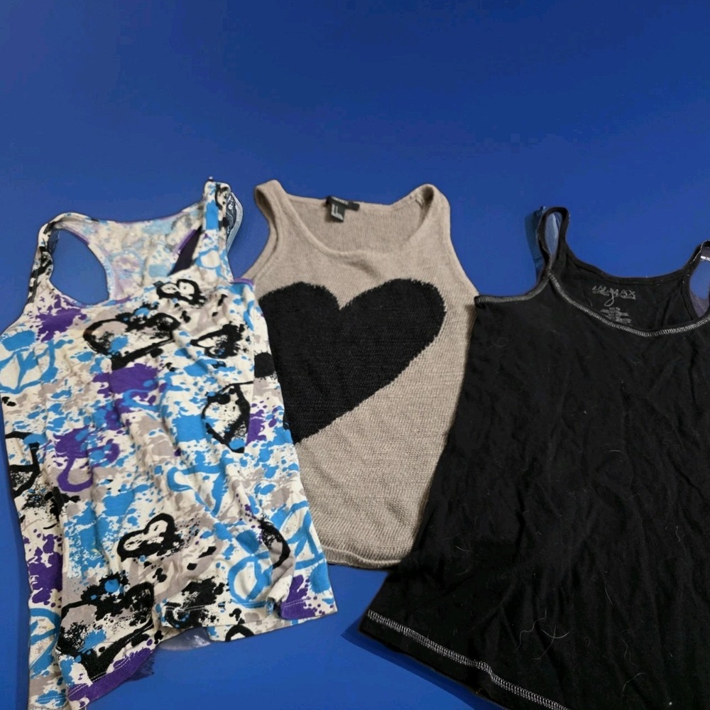 Lot of 6. Maurices. Forever 21. Rue 21 Size Med. Miley Cyrus. Smokes Mirrors.